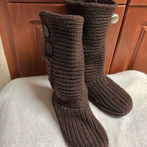 UGG Classic Woven Knit/Suede Boots Brown 2-Button Flat Sz 2 Good Condition